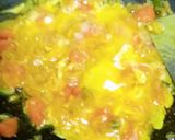 A picture of step 3 of Egg bhurji.