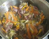 Foto del paso 2 de la receta: Verduras, carne y una riquísima salsa!