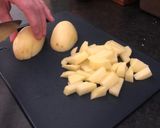 A picture of step 1 of Pea soup-puree.