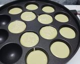Foto langkah ke 3 dari resep Kue Cubit Matcha.