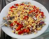 Une image de l'étape 13 de Salade de coquillettes aux carottes, tomates bicolores et oignon rouge.