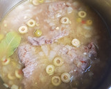 Foto del paso 3 de la receta: Filetes de ternera en salsa con aceitunas verdes