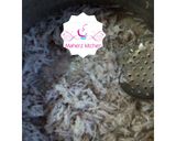 A picture of step 4 of Coconut candy.
