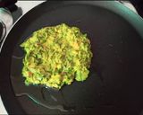 A picture of step 6 of Spinach Chickpea Flour Chamchamiya.