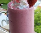 A picture of step 1 of Berries Oats Smoothie.