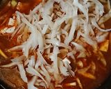 Foto langkah ke 4 dari resep Tom Yum Jamur&Tahu.