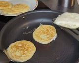 Une image de l'étape 7 de Tartinade de la mer et blinis.