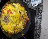 Foto del paso 1 de la receta: Arroz con carcasa de pollo