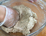 Foto del paso 2 de la receta: Pan casero árabe con semillas