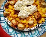 Foto del paso 2 de la receta: Pasta corta con tomate confitado, salchicha y burrata