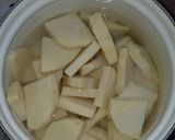 A picture of step 1 of Yam and egg with cabbage source.