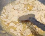 A picture of step 1 of Methi Ladoo.
