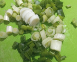 Foto del paso 1 de la receta: Tarta de cebolla de verdeo