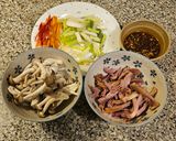 鴻喜菇炒櫻桃鴨的食譜步驟1照片