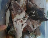 Foto langkah ke 1 dari resep Mangut Ikan Asap Buton.