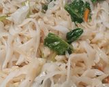 Foto langkah ke 4 dari resep Kwetiau Bumbu Nasi Goreng.