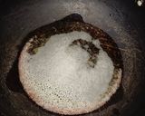 A picture of step 4 of Turkey berry curry.