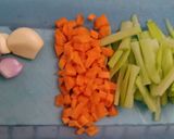 Foto langkah ke 1 dari resep Tumis Labu Siam + Wortel.
