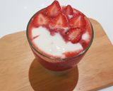 รูปขั้นตอนการทำที่ 2 ของ สตรอว์เบอร์รีปั่นโยเกิร์ต no sugar added