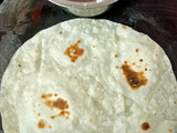 હર્બસ,ગારલીક ચપાતી ચિપ્સ ડીપ સાથે