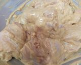 Gambar langkah 5 resipi Ayam Goreng Tepung.
