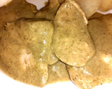 Foto del paso 1 de la receta: Pechuga de pollo en salsa verde a mi estilo con patatas asadas