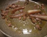A picture of step 2 of Spaghetti alla guanciale.