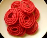A picture of step 4 of Beetroot murukku.