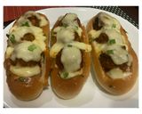 A picture of step 5 of Meatball Boats!.