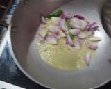 आलू शिमला मिर्च मटर की सब्जी (aloo shimla mirch matar ki sabzi recipe in Hindi) रेसिपी चरण 2 फोटो