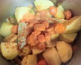 Foto del paso 4 de la receta Patatas con migas de bacalao
