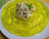 Foto del paso 7 de la receta: Gelatina de limón con rodajas de banana