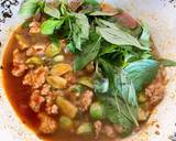 ผัดเผ็ดมะเขืออ่อนหมูเด้ง วิธีทำสูตร 7 รูป