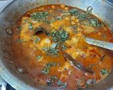 A picture of step 4 of Lahori Chikar Cholay.