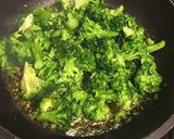 Foto del passaggio 3 della ricetta Orecchiette con broccoli