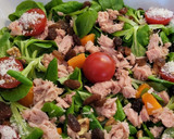 Foto del paso 3 de la receta: Ensalada especial con atún y salsa mahonesa