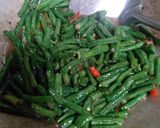Foto langkah ke 4 dari resep Oseng kacang panjang.