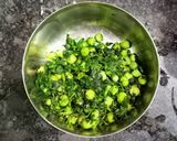 A picture of step 1 of Methi Matar Malai.