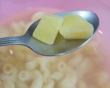 A picture of step 2 of Pizza macaroni.