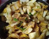Hình bước làm 4 của món Thịt ba chỉ xào dừa keto