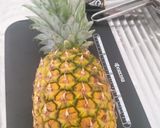 Foto del passaggio 1 della ricetta Insalata con gamberi nell'ananas