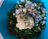 A picture of step 4 of Tabbouleh Salad.