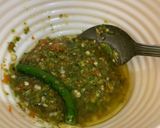Foto langkah ke 2 dari resep Sambel korek cabe ijo.