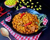A picture of step 5 of Hara Chana Masala Curry.
