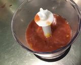 Une image de l'étape 2 de Sauce salade moutarde épices pêche.