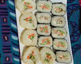 Foto langkah ke 10 dari resep Sushi roll ala rumahan (Norimaki Sushi).