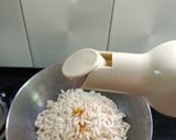 A picture of step 4 of Murmura bhel.