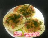 A picture of step 5 of Masala papad.
