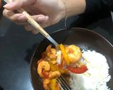 Foto langkah ke 4 dari resep Udang paprika teriyaki lada hitam.