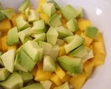 A picture of step 2 of Mango, avocado and prawn salad.